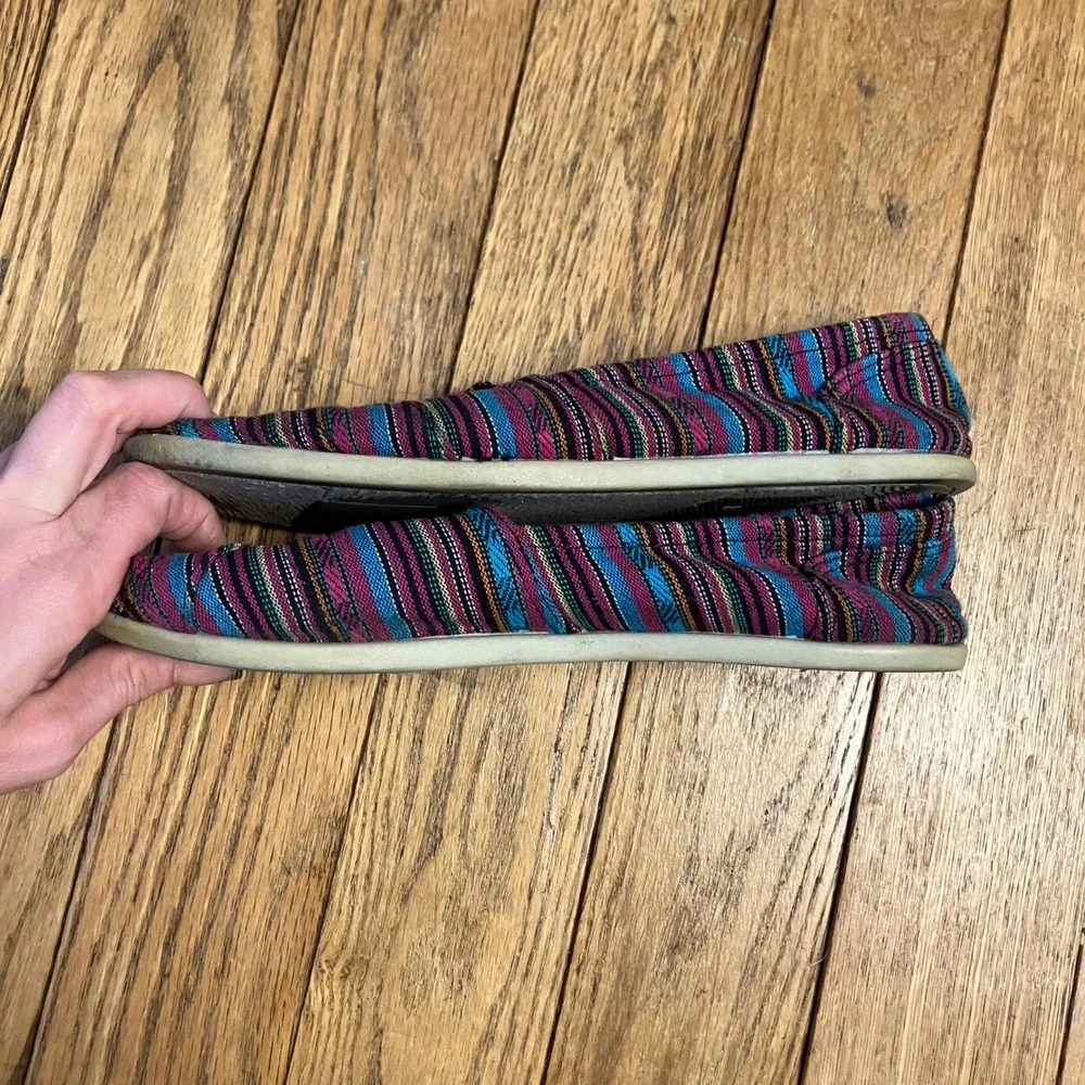 Bongo Womens Multi Color Striped Canvas Slip On Alpargata Flats Shoes Size 8M